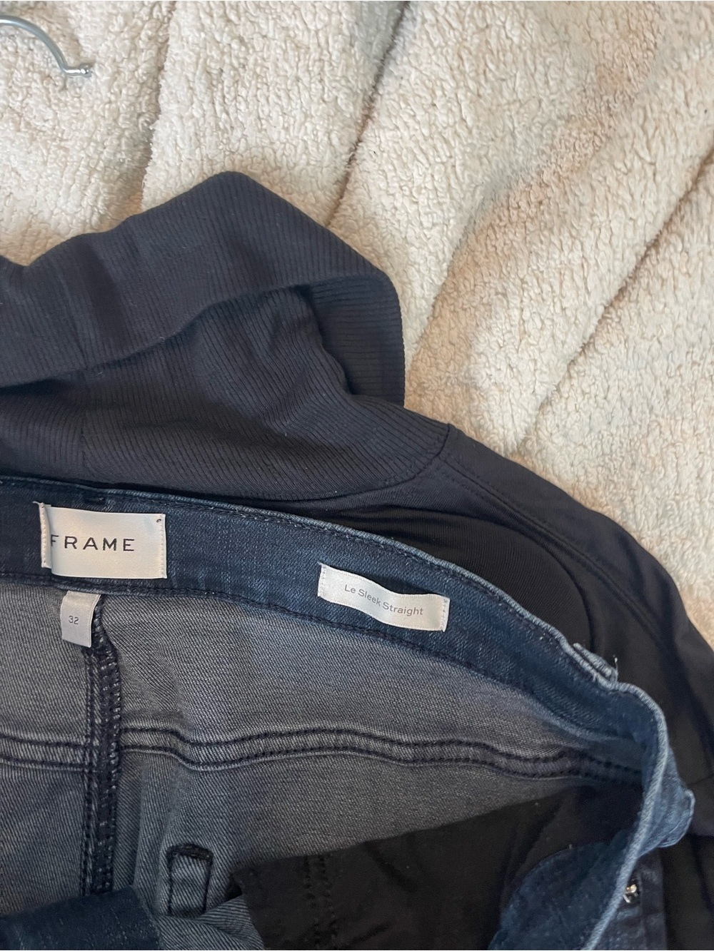 Frame Le Sleek Straight Dark Wash Jeans - Picture 4 of 4